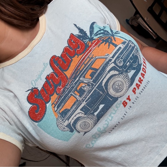 No Comment Tops - Vintage Surfing Graphic Tee - Large Cropped